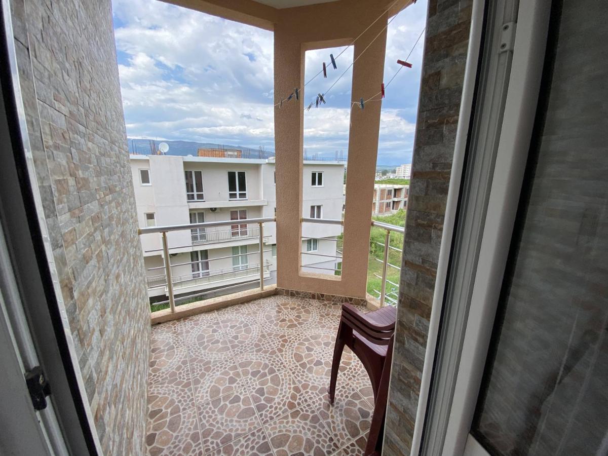 Guest House Koliqi - Hotel & Apartments 乌尔齐尼 外观 照片