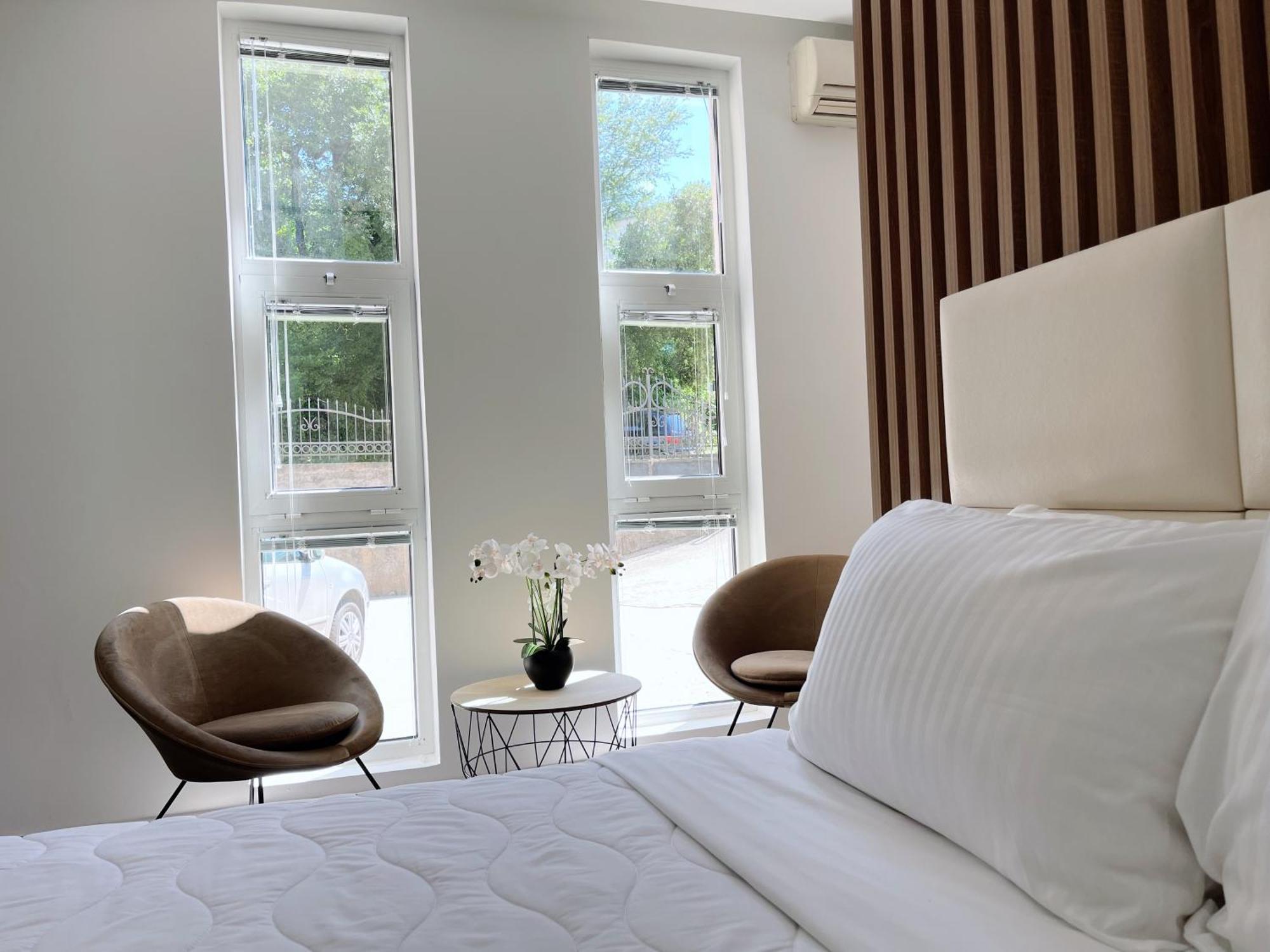 Guest House Koliqi - Hotel & Apartments 乌尔齐尼 外观 照片