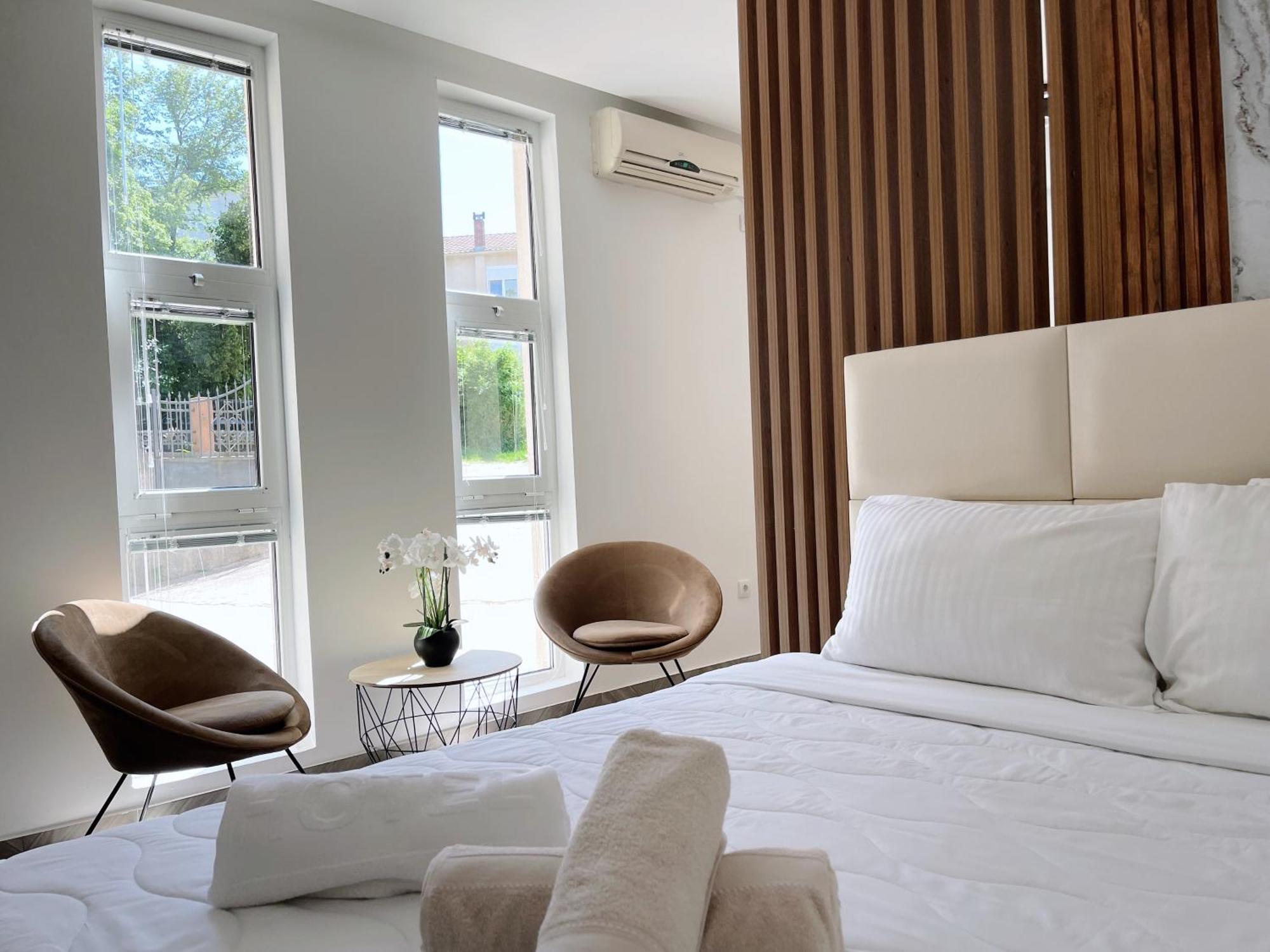 Guest House Koliqi - Hotel & Apartments 乌尔齐尼 外观 照片