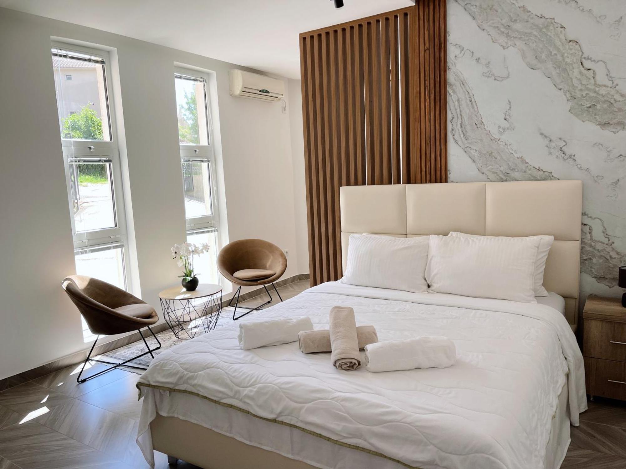 Guest House Koliqi - Hotel & Apartments 乌尔齐尼 外观 照片