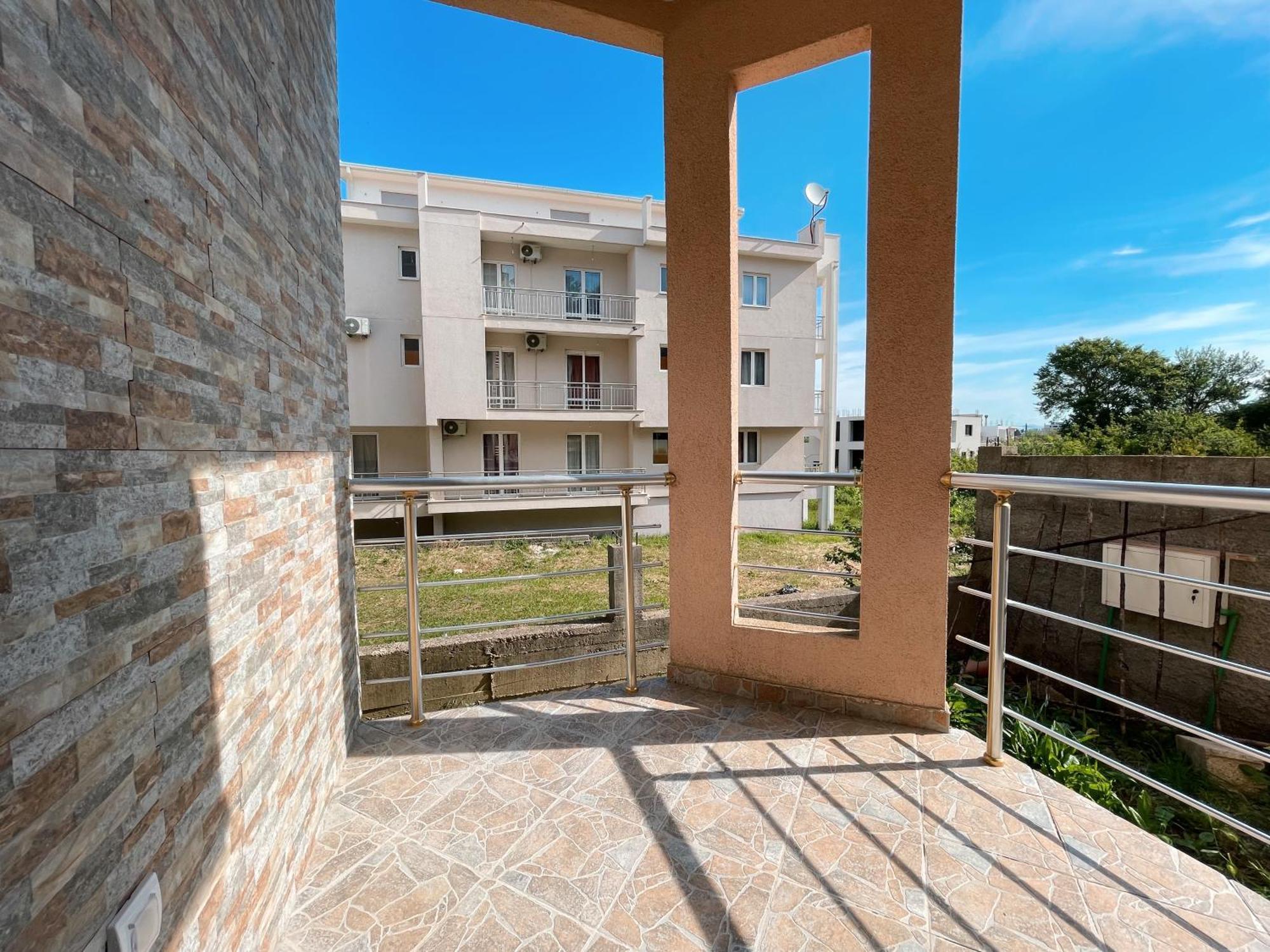 Guest House Koliqi - Hotel & Apartments 乌尔齐尼 外观 照片